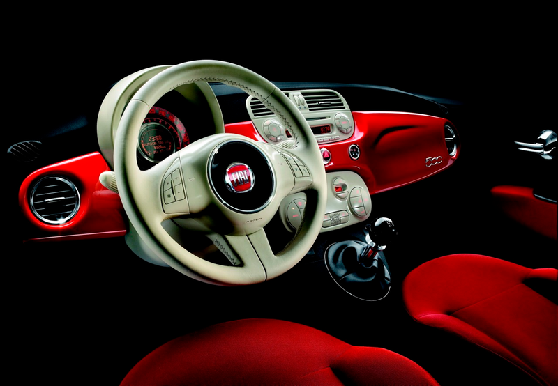 Illustration for article titled Fiat 500 Rolls Out in Europe, Bristling with Tech Goodness